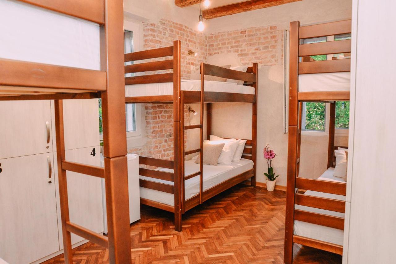 Step To Kotor Bay Guesthouse מראה חיצוני תמונה