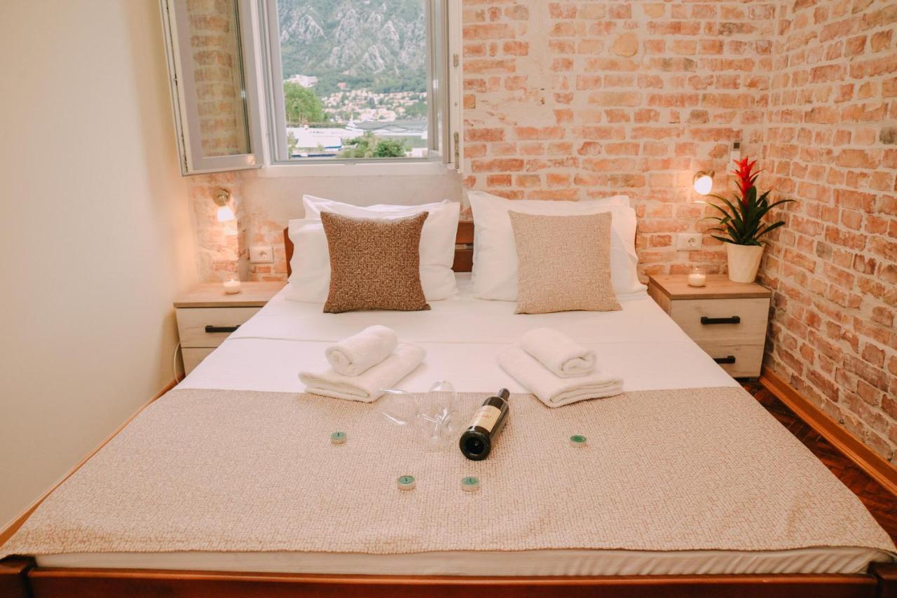 Step To Kotor Bay Guesthouse מראה חיצוני תמונה