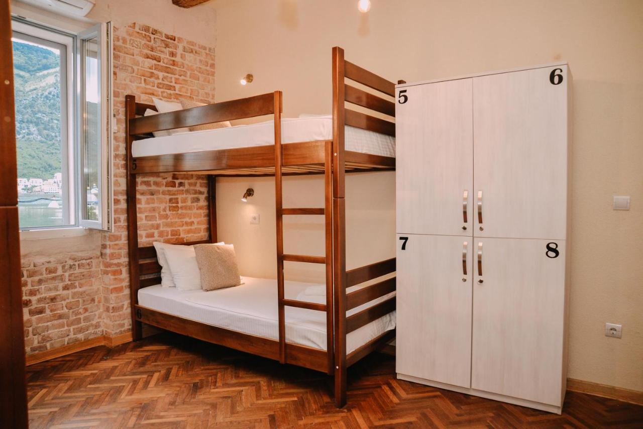Step To Kotor Bay Guesthouse מראה חיצוני תמונה