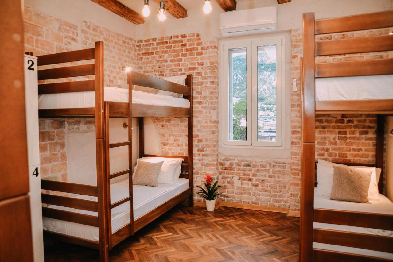 Step To Kotor Bay Guesthouse מראה חיצוני תמונה