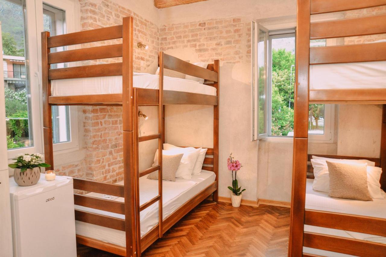 Step To Kotor Bay Guesthouse מראה חיצוני תמונה
