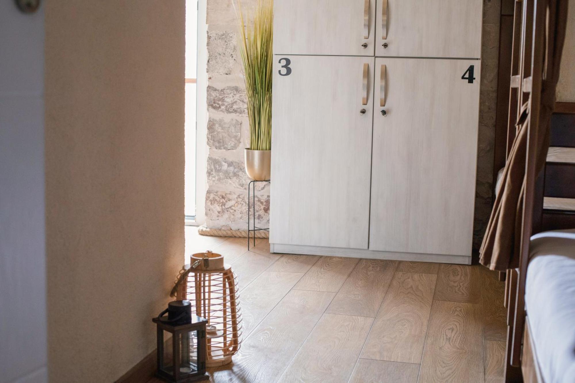 Step To Kotor Bay Guesthouse מראה חיצוני תמונה