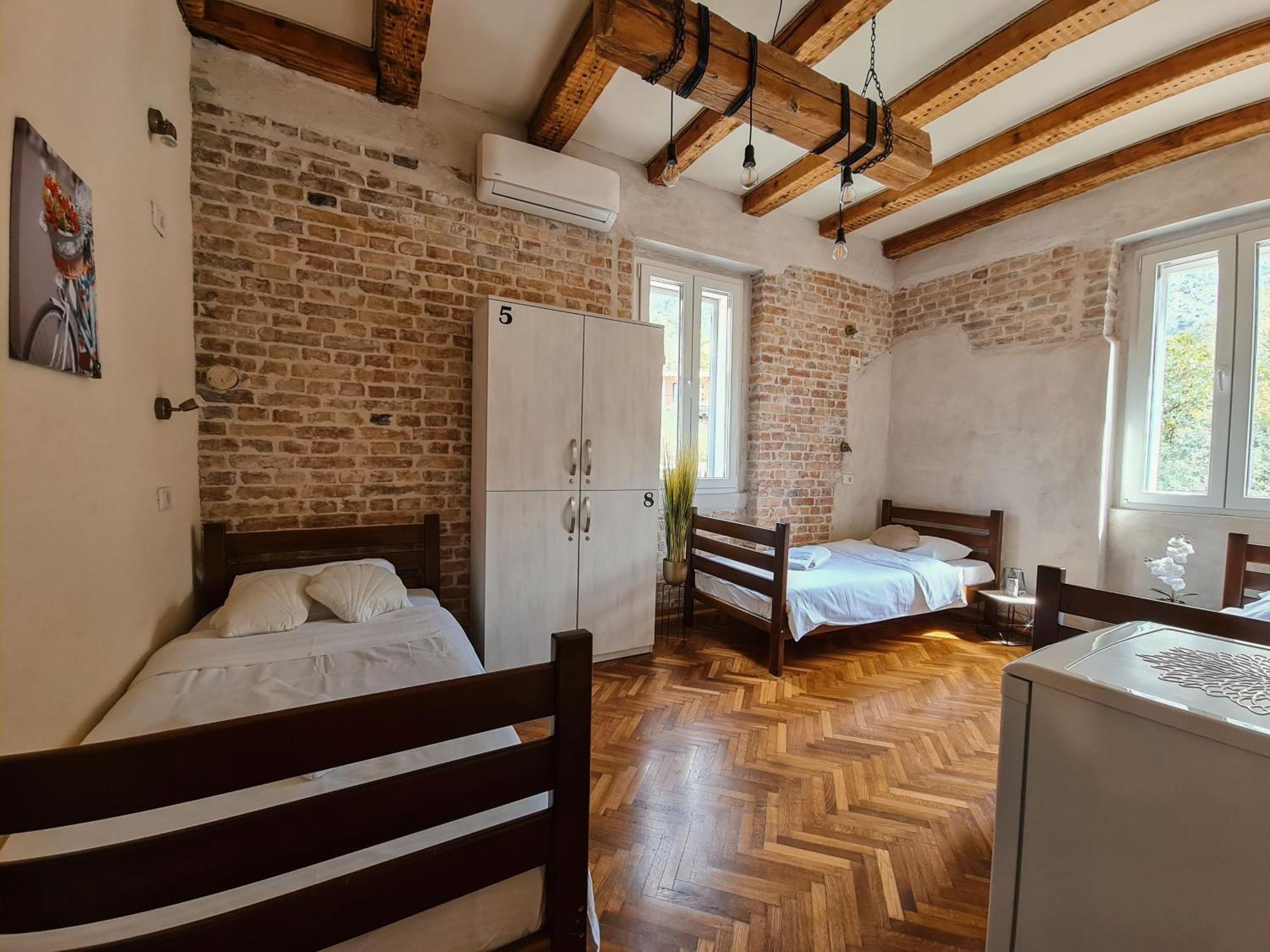 Step To Kotor Bay Guesthouse מראה חיצוני תמונה